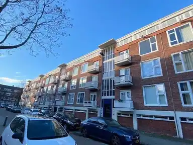 68m2 apartment à louer pour 700€/mois à Brigantijnstraat, Rotterdam