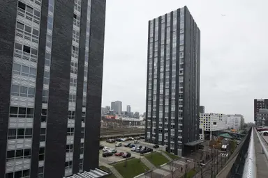 27m2 studio te huur voor 603.85€/maand in Waldorpstraat 45-172, The Hague