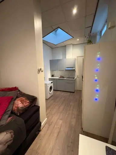 21m2 studio to rent for 649€/month in Haspelsstraat 15D, Rotterdam