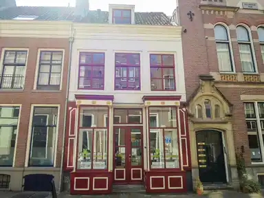 100m2 house to rent for 1880€/month in Hofstraat 7, Deventer
