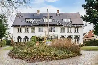 229m2 house to rent for 4250€/month in Ulvenhoutselaan, Breda