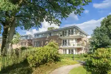 140m2 apartment to rent for 4112€/month in Naarderstraat 81-30, Laren