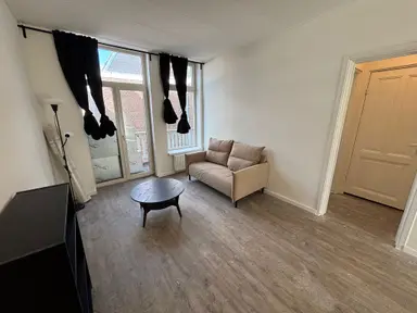 37m2 studio te huur voor 1300€/maand in Paul Krugerlaan, The Hague