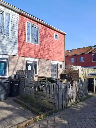 74.64m2 house to rent for 671.15€/month in Slaperdijk 72, Purmerend