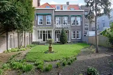 117m2 apartment to rent for 2750€/month in Noordeinde 38, The Hague