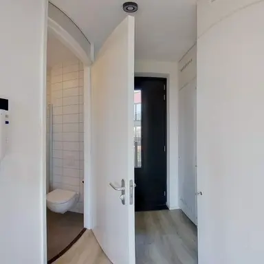 32m2 studio à louer pour 1483€/mois à Spaklerweg 14, Amsterdam