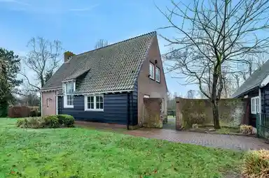 165m2 house in affitto per 2250€/mese a Bossestraat, Woensdrecht