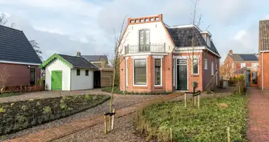100m2 house te huur voor 1595€/maand in Wiidswei 8, Earnewâld
