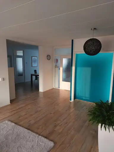 99m2 apartment to rent for 1000€/month in Guido Gezellestraat, Hazerswoude-Rijndijk
