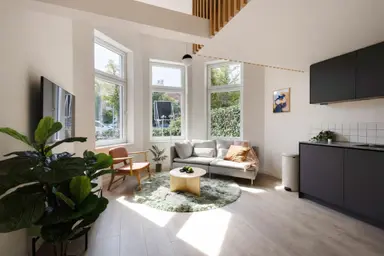 35m2 apartment to rent for 2100€/month in Laan van Nieuw Oosteinde 21A, Voorburg
