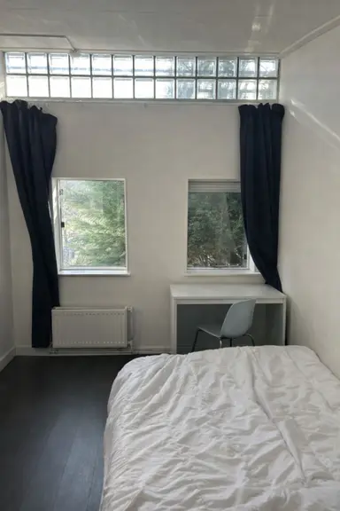 15m2 room te huur voor 1300€/maand in Koningin Wilhelminaplein, Amsterdam