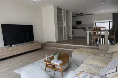 144μ² house προς ενοικίαση για 2750€/μήνα σε J.H. van den Broekstraat 93, Rotterdam