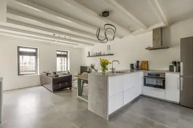 65m2 apartment te huur voor 2880€/maand in Bilderdijkkade, Amsterdam