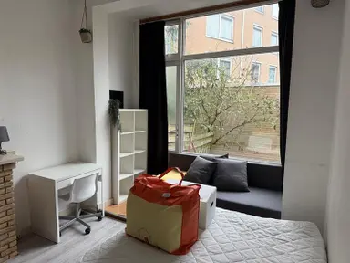 51m2 room to rent for 860€/month in Willebrordusstraat, Rotterdam
