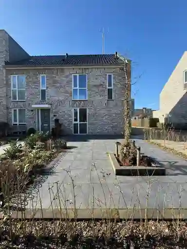 131μ² house προς ενοικίαση για 2195€/μήνα σε Koning Arthurlaan, Eindhoven