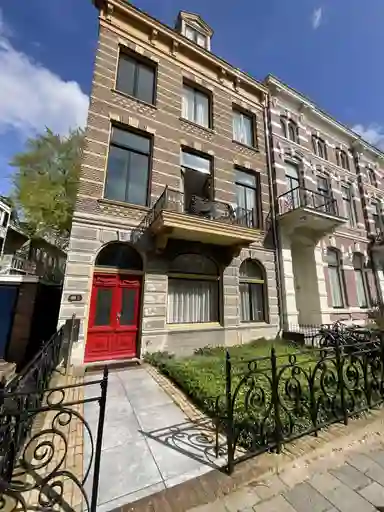 50m2 studio à louer pour 1710€/mois à Betuwestraat 1, Arnhem