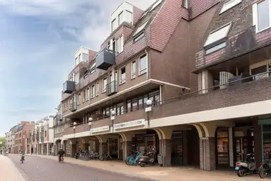 81μ² apartment προς ενοικίαση για 1131€/μήνα σε Nieuwstraat, Apeldoorn