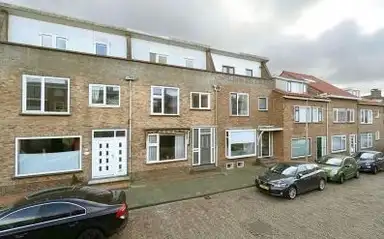 129m2 house to rent for 2350€/month in Buitensluisstraat 9, Katwijk