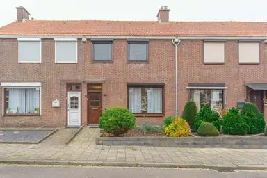 97m2 house à louer pour 1078€/mois à Paadweg, Heerlen