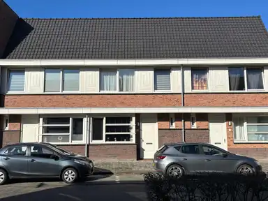 120m2 house à louer pour 1695€/mois à Pastoor van Leeuwenstraat 26, Helmond