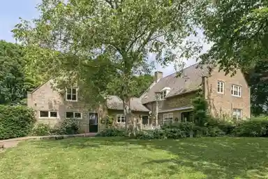 185m2 house to rent for 3450€/month in Uilecotenweg 49, Ammerzoden