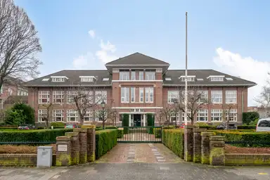 112m2 apartment à louer pour 1995€/mois à Mierloseweg 7D, Helmond