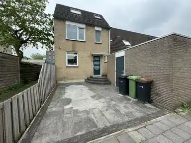 133m2 house te huur voor 2350€/maand in Veilinghof, Purmerend