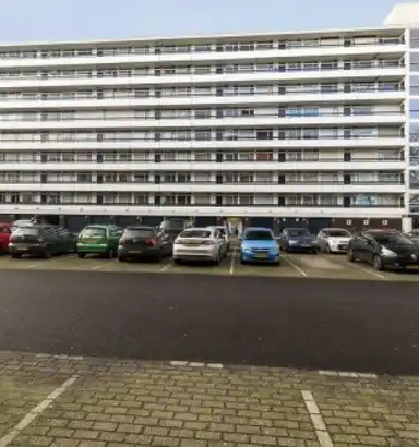 82m2 apartment à louer pour 870€/mois à Hisveltplein 73, Arnhem