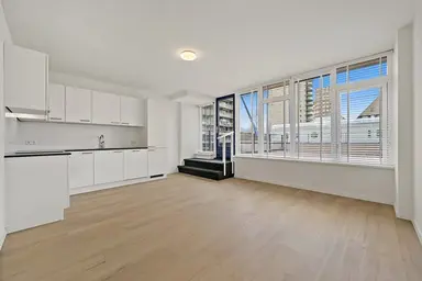 131m2 apartment te huur voor 2750€/maand in Bucaillestraat 4, Voorburg