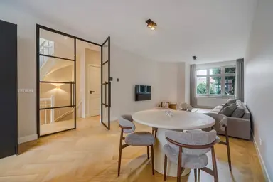 145m2 apartment to rent for 4250€/month in Weissenbruchstraat 215, The Hague