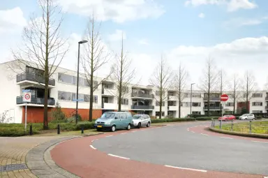 109m2 apartment to rent for 1690€/month in Aartsbisschop Romerostraat, Utrecht