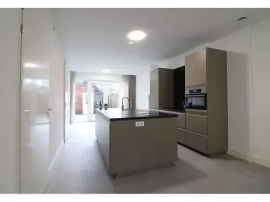 120m2 house to rent for 2150€/month in Baarsstraat, Eindhoven