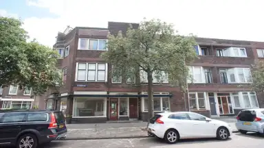 85m2 apartment à louer pour 1050€/mois à Van Ruijsdaellaan, Schiedam