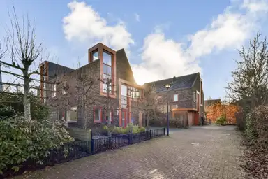 244m2 house zur Miete für 4500€/Monat in Paros 23, Hoofddorp