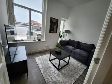 42m2 apartment to rent for 2000€/month in Nieuwe Rijn, Leiden