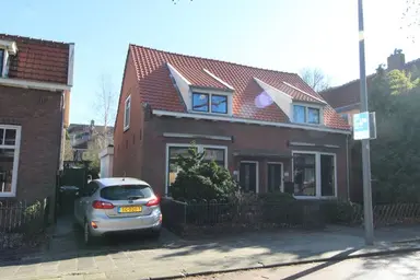 87m2 house à louer pour 2000€/mois à Koninginneweg 151, Rotterdam