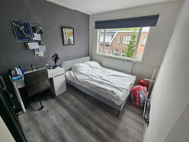 12m2 room à louer pour 700€/mois à Buffelstraat, Rotterdam