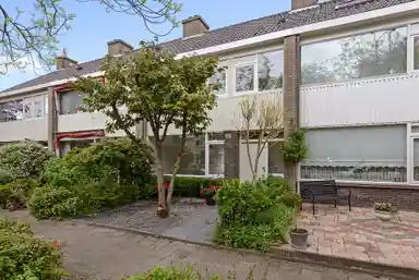 135m2 house to rent for 2675€/month in Van Cralingenlaan 16, Wassenaar