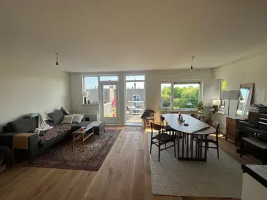 70m2 apartment à louer pour 2200€/mois à Marcantilaan, Amsterdam