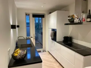 60m2 apartment à louer pour 2350€/mois à Eemsstraat, Amsterdam