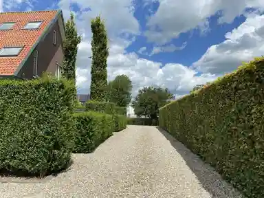 93m2 house te huur voor 1925€/maand in Dorpsweg, Hoornaar