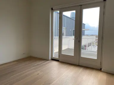 175m2 apartment to rent for 2975€/month in Heilige Geestweg 24, Noordwijk