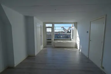 18m2 room to rent for 783.86€/month in Statenweg, Rotterdam