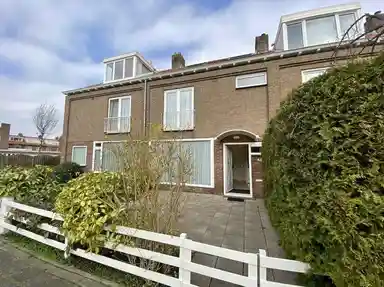 153m2 house to rent for 2800€/month in Van der Leeklaan, Amstelveen