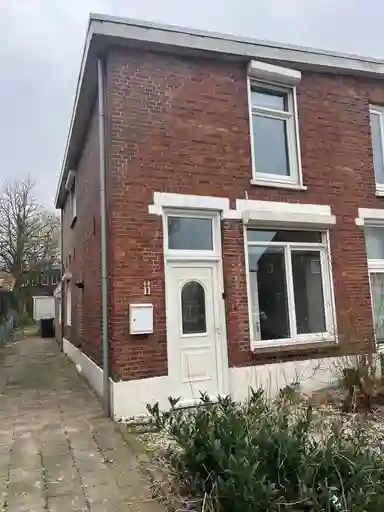 90μ² house προς ενοικίαση για 1350€/μήνα σε Zweringweg, Enschede