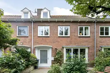 122m2 house te huur voor 1995€/maand in Leijparkweg 121, Tilburg