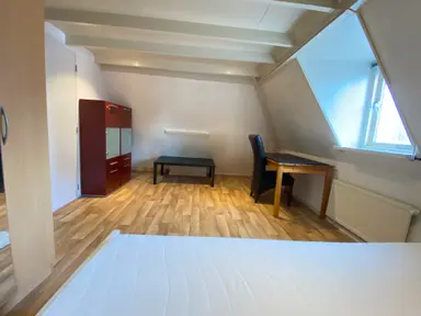 16m2 room to rent for 970€/month in Zusterstraat, The Hague