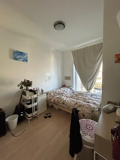 7m2 room to rent for 615€/month in Den Helderstraat, The Hague