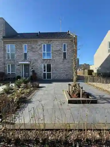 131m2 apartment zur Miete für 2195€/Monat in Koning Arthurlaan, Eindhoven