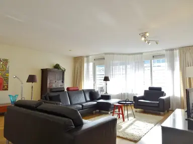 130m2 apartment to rent for 2550€/month in Gevers Deynootweg 552, The Hague